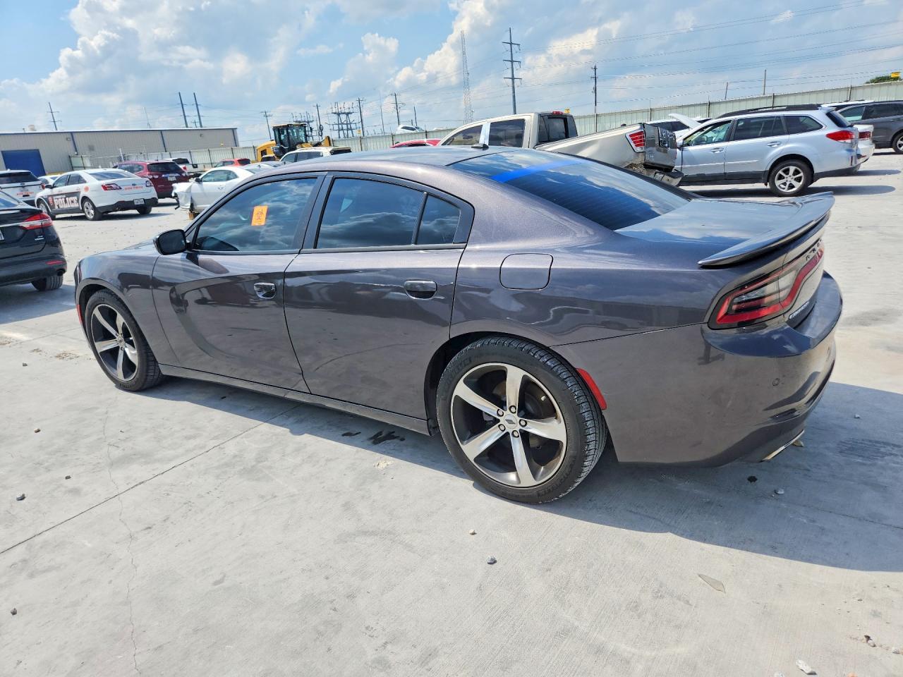 2017 Dodge Charger Se - Фото 2
