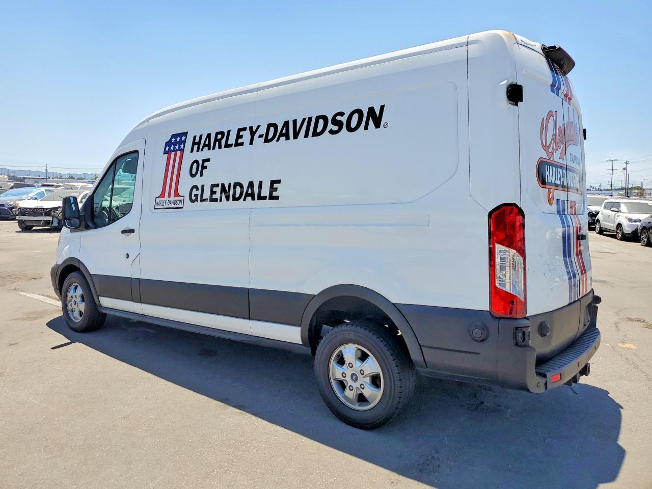 2019 Ford Transit 250 Delivery Van - Фото 2