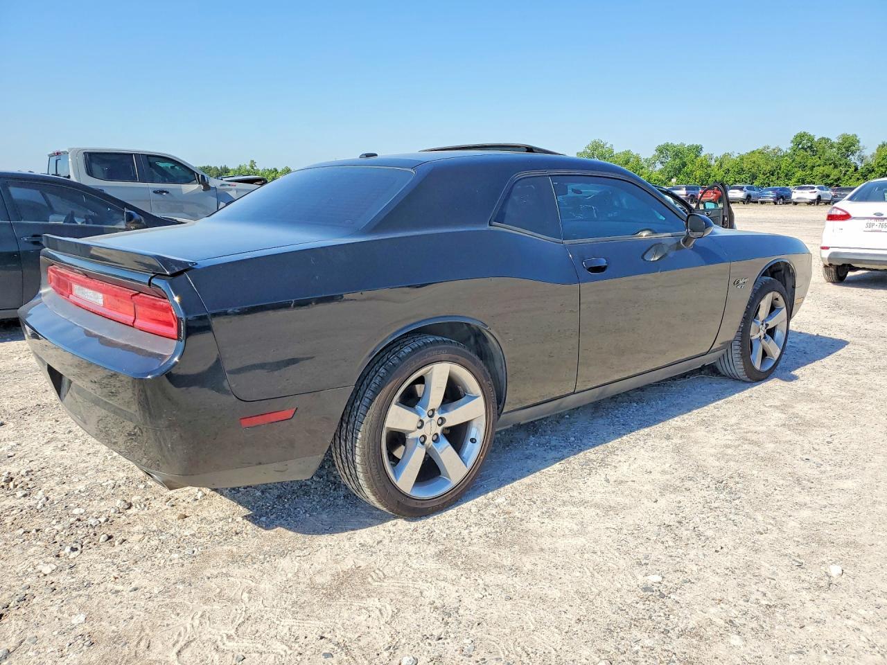 2011 Dodge Challenger - Фото 3