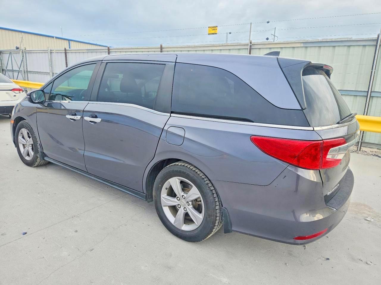 2020 Honda Odyssey - Фото 2