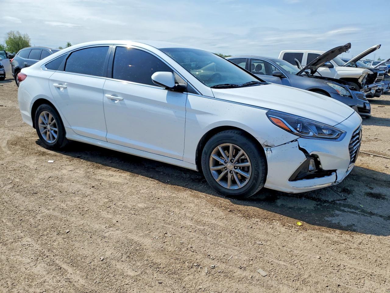 2019 Hyundai Sonata Se - Image 4