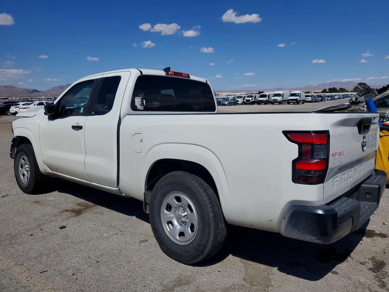2023 Nissan Frontier S - Фото 2