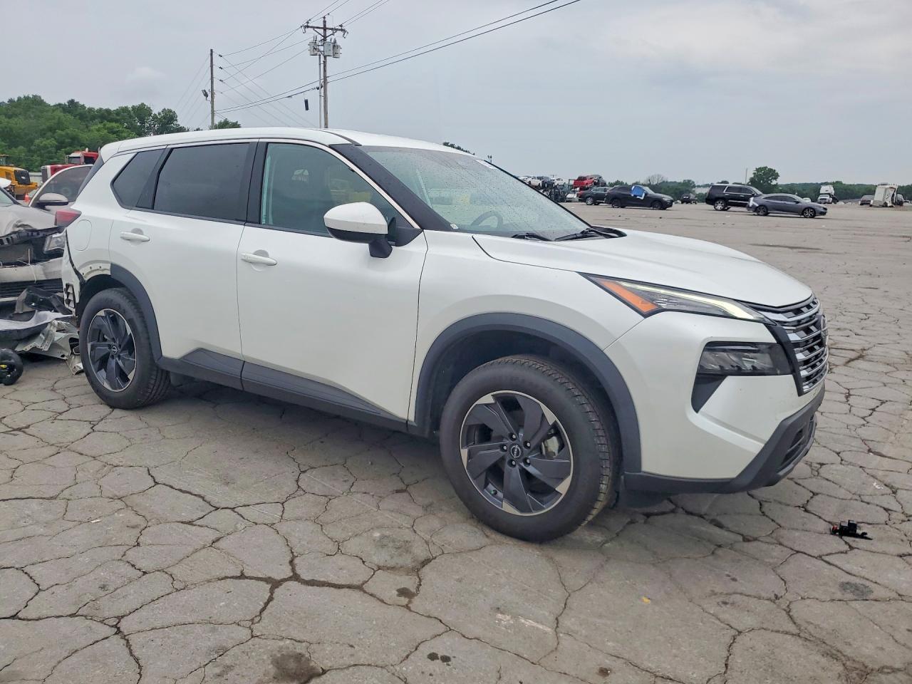2024 Nissan Rogue Sv - Image 4