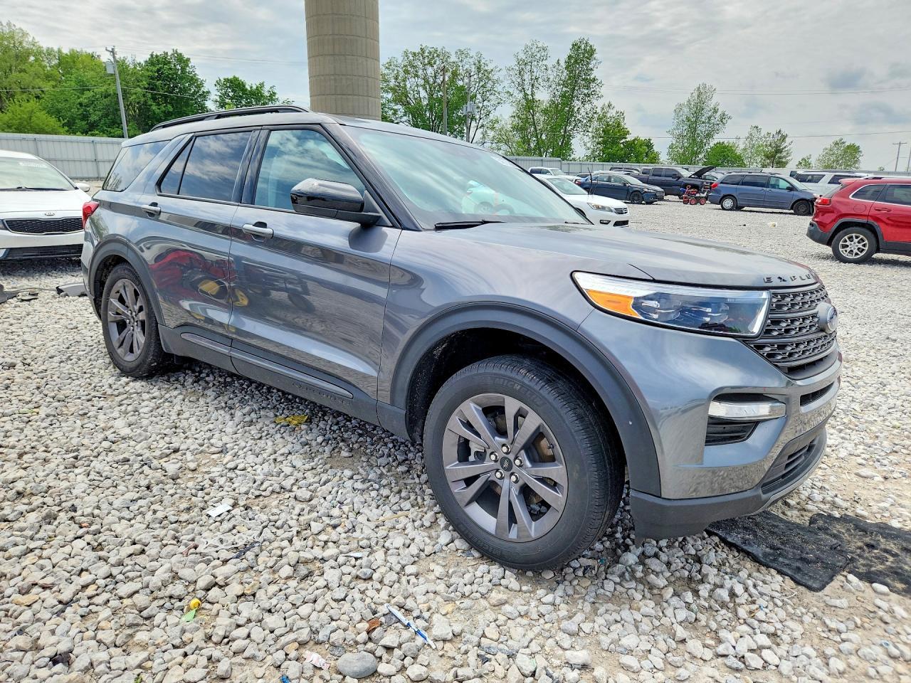 2023 Ford Explorer Xlt - Фото 4