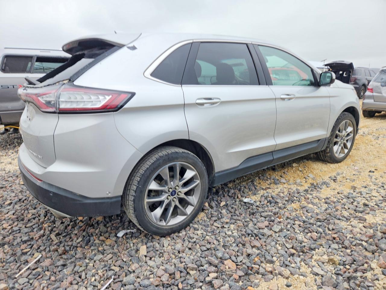 2015 Ford Edge Titanium - Image 3