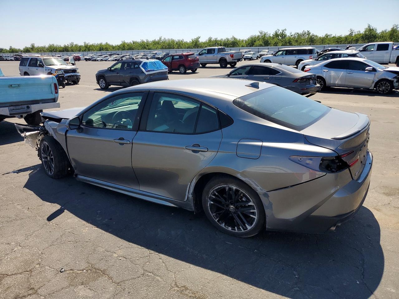 2026 Toyota Camry Se - Фото 2