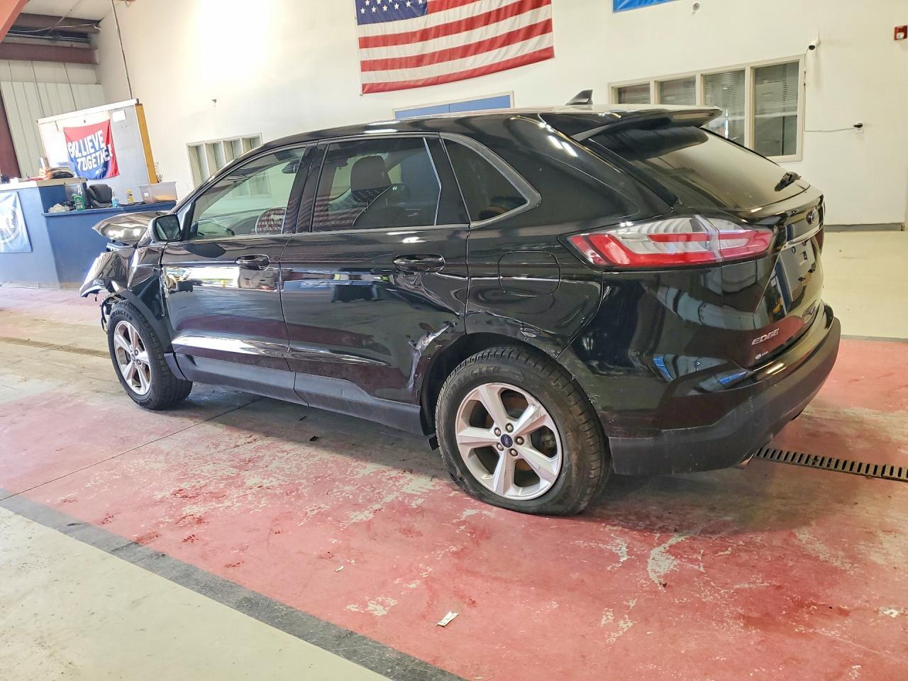2020 Ford Edge Se - Фото 2