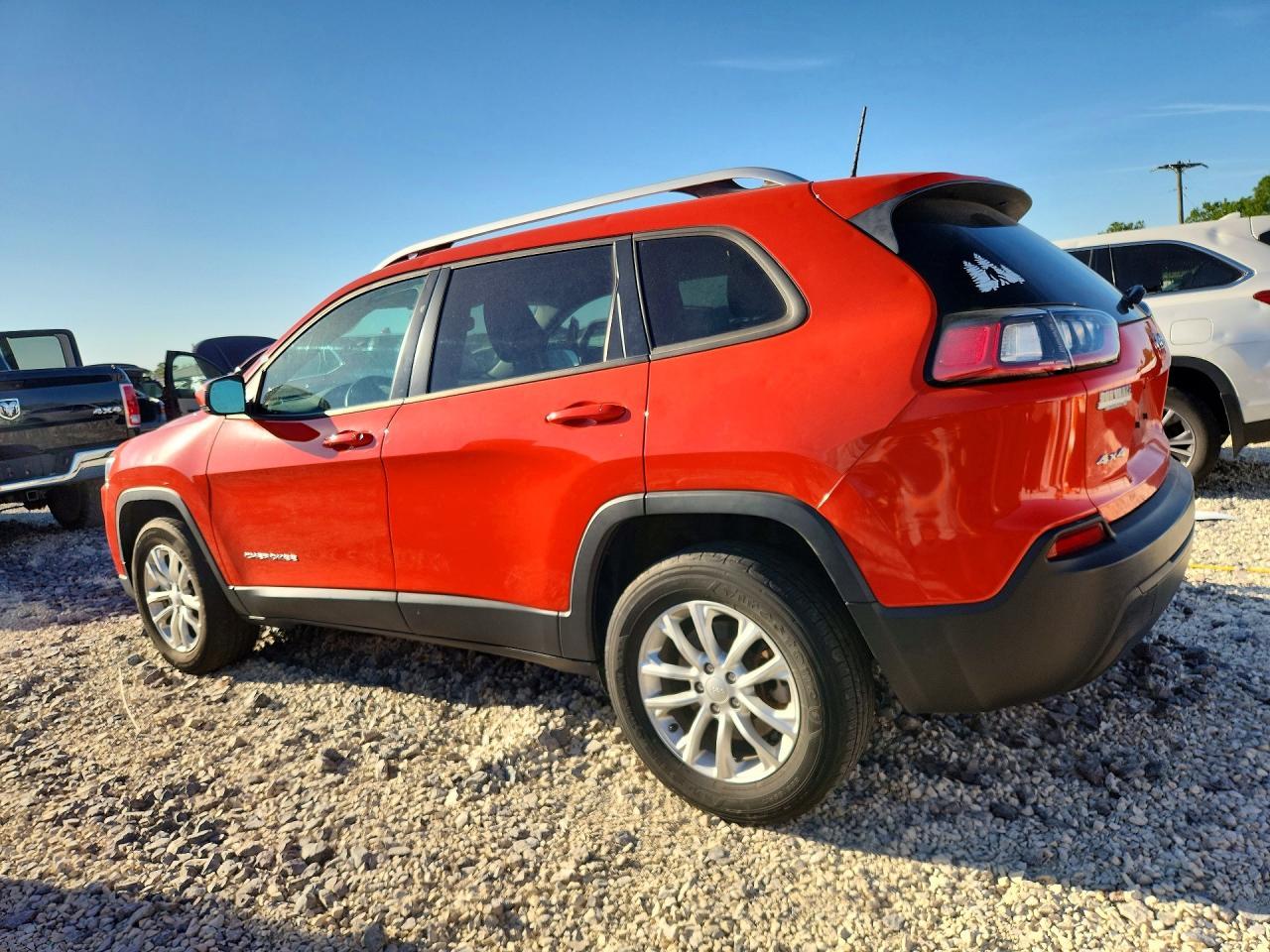 2021 Jeep Cherokee Latitude - Фото 2