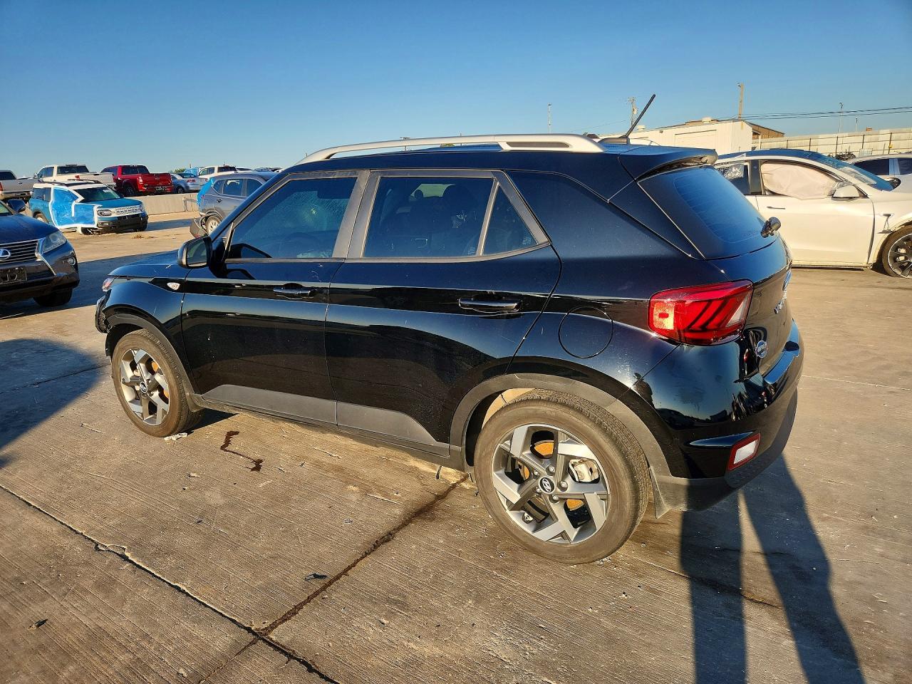 2024 Hyundai Venue Sel - Фото 2