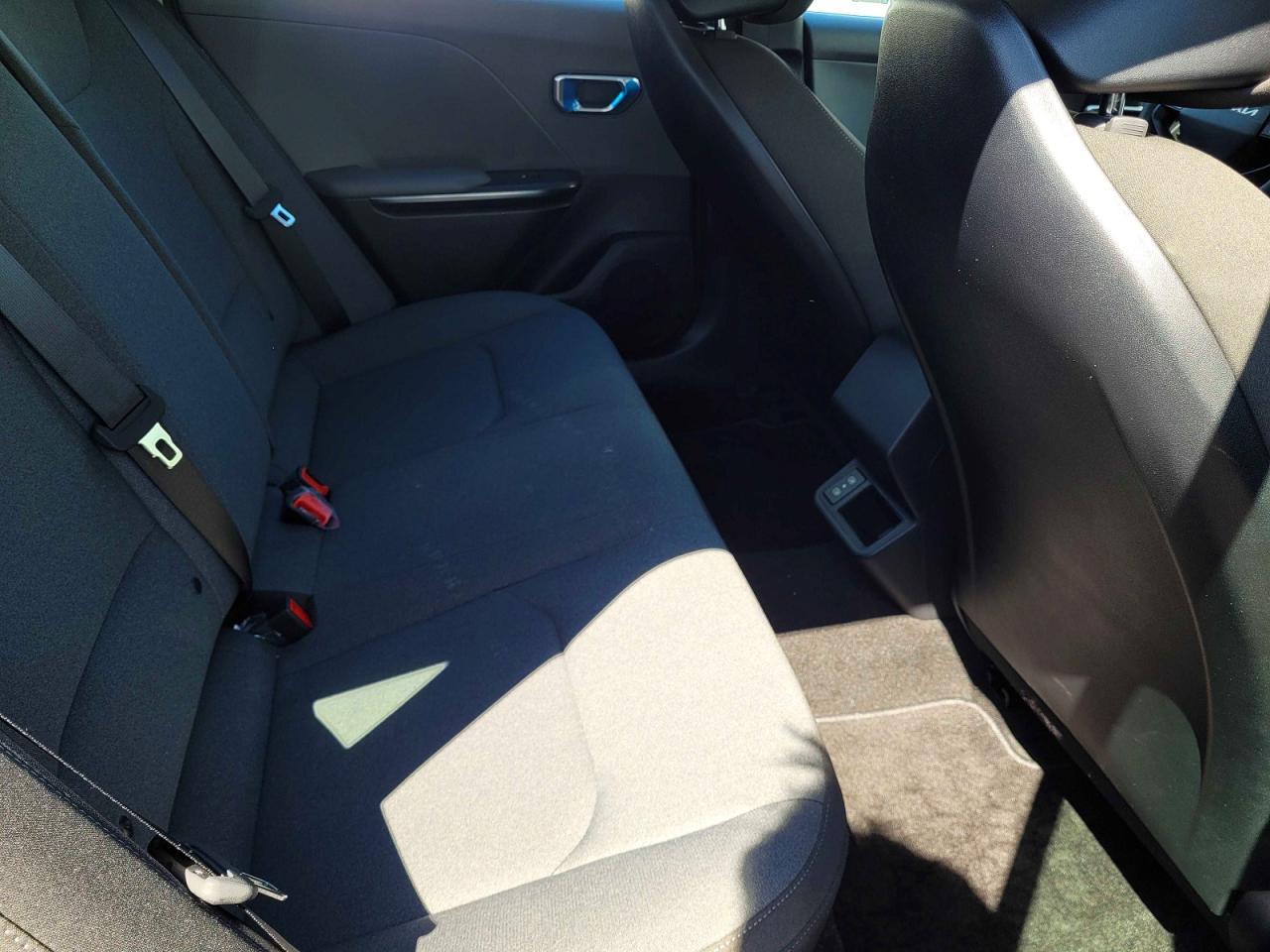 2025 Kia K4 Lx - Image 6