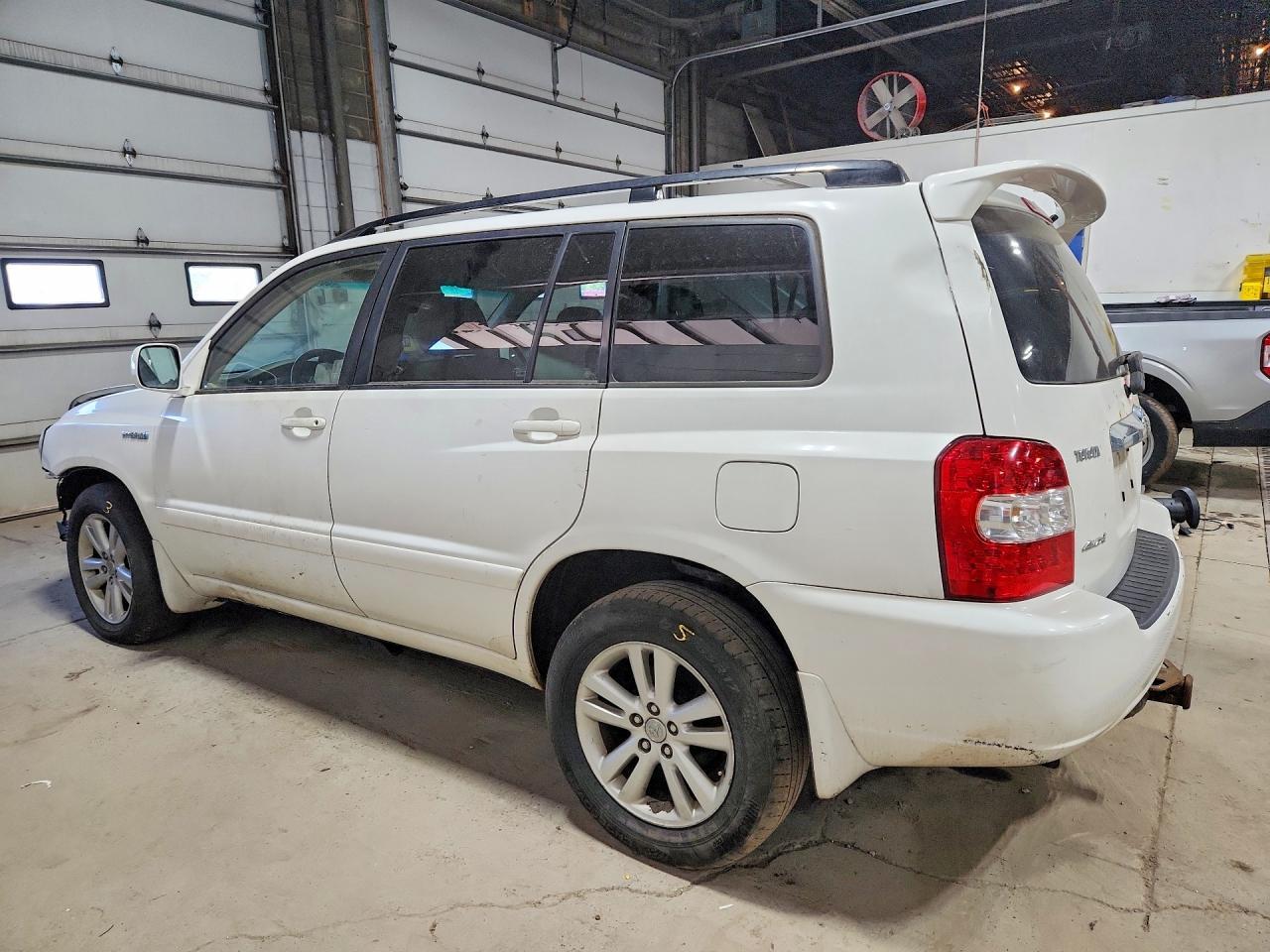 2007 Toyota Highlander Hybrid - Image 2