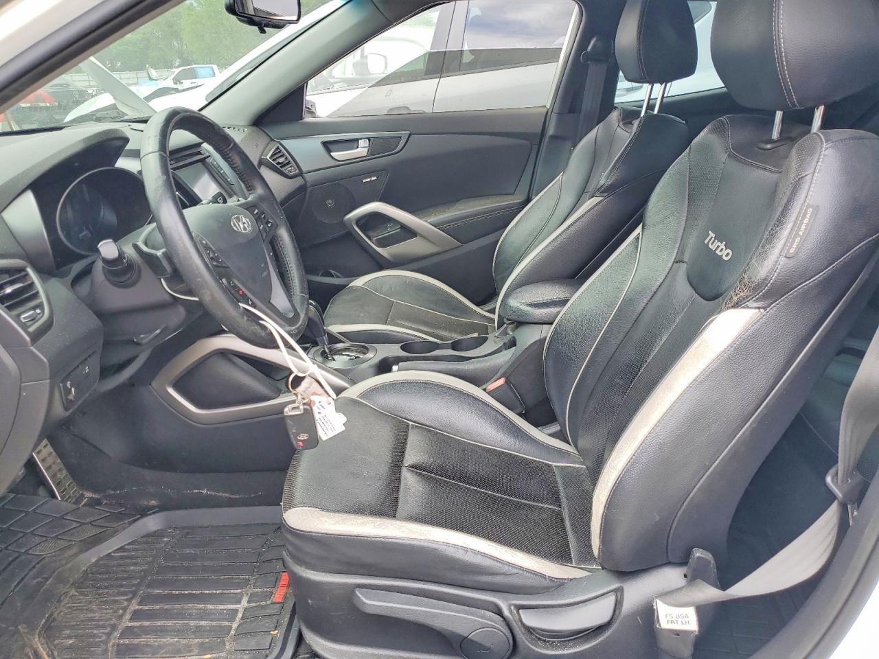 2013 Hyundai Veloster Turbo - Фото 7