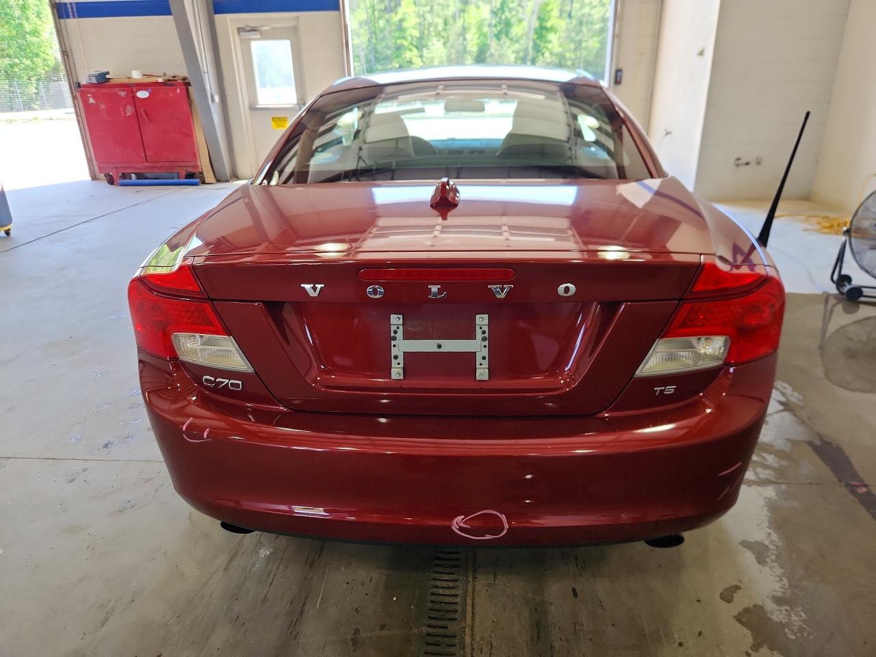 2011 Volvo C70 - Image 6