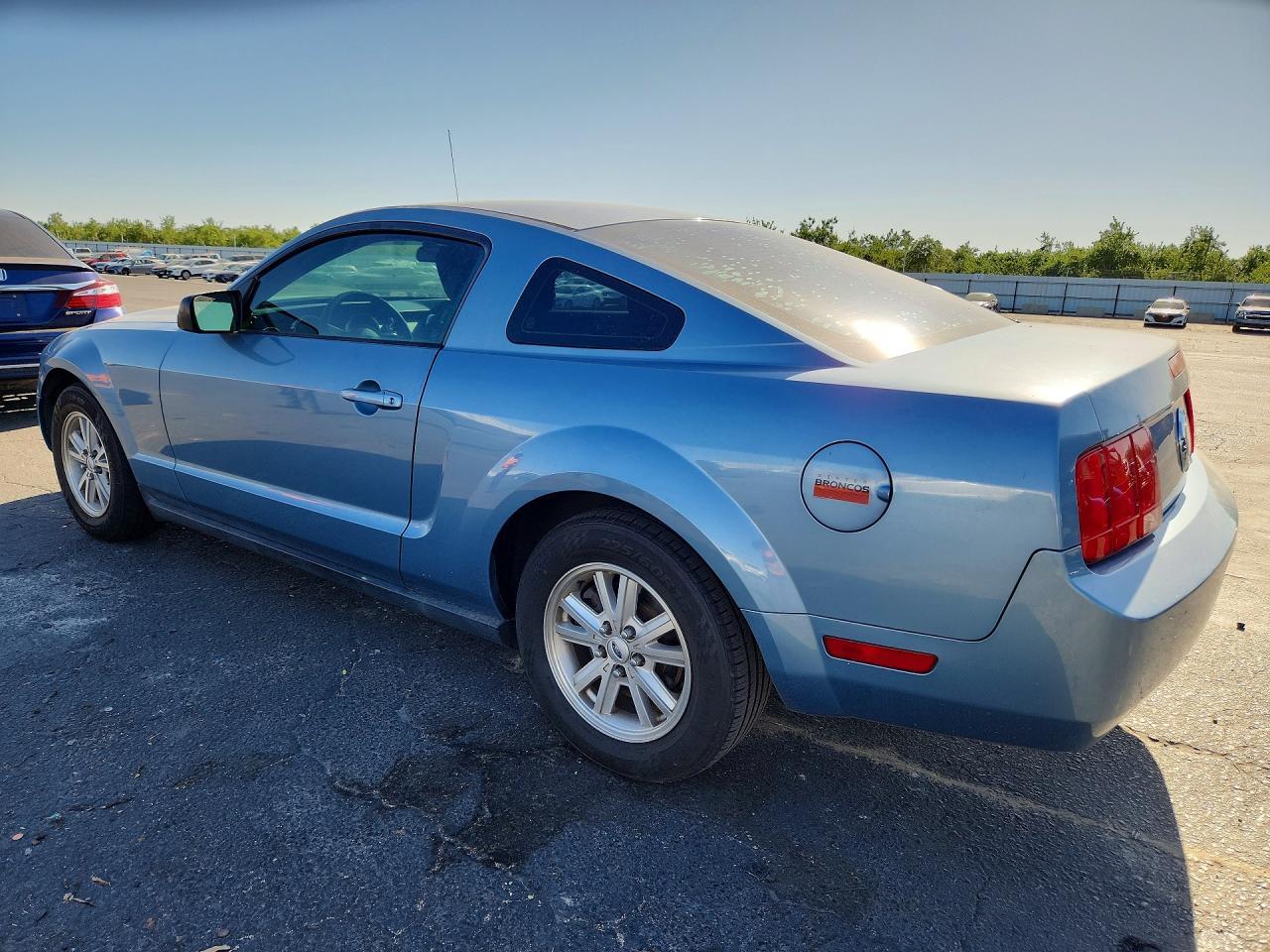2007 Ford Mustang - Фото 2