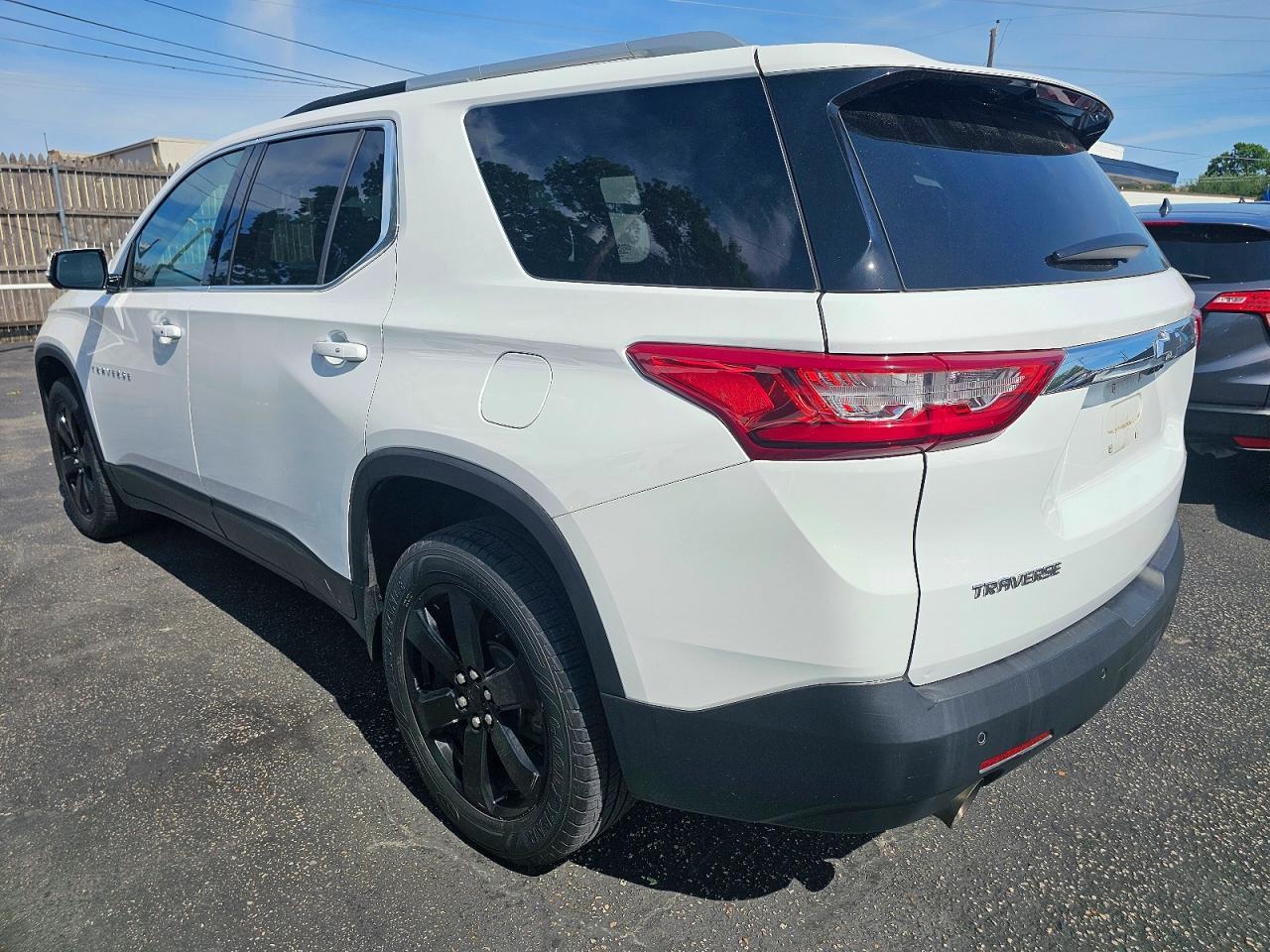 2018 Chevrolet Traverse Lt - Фото 3