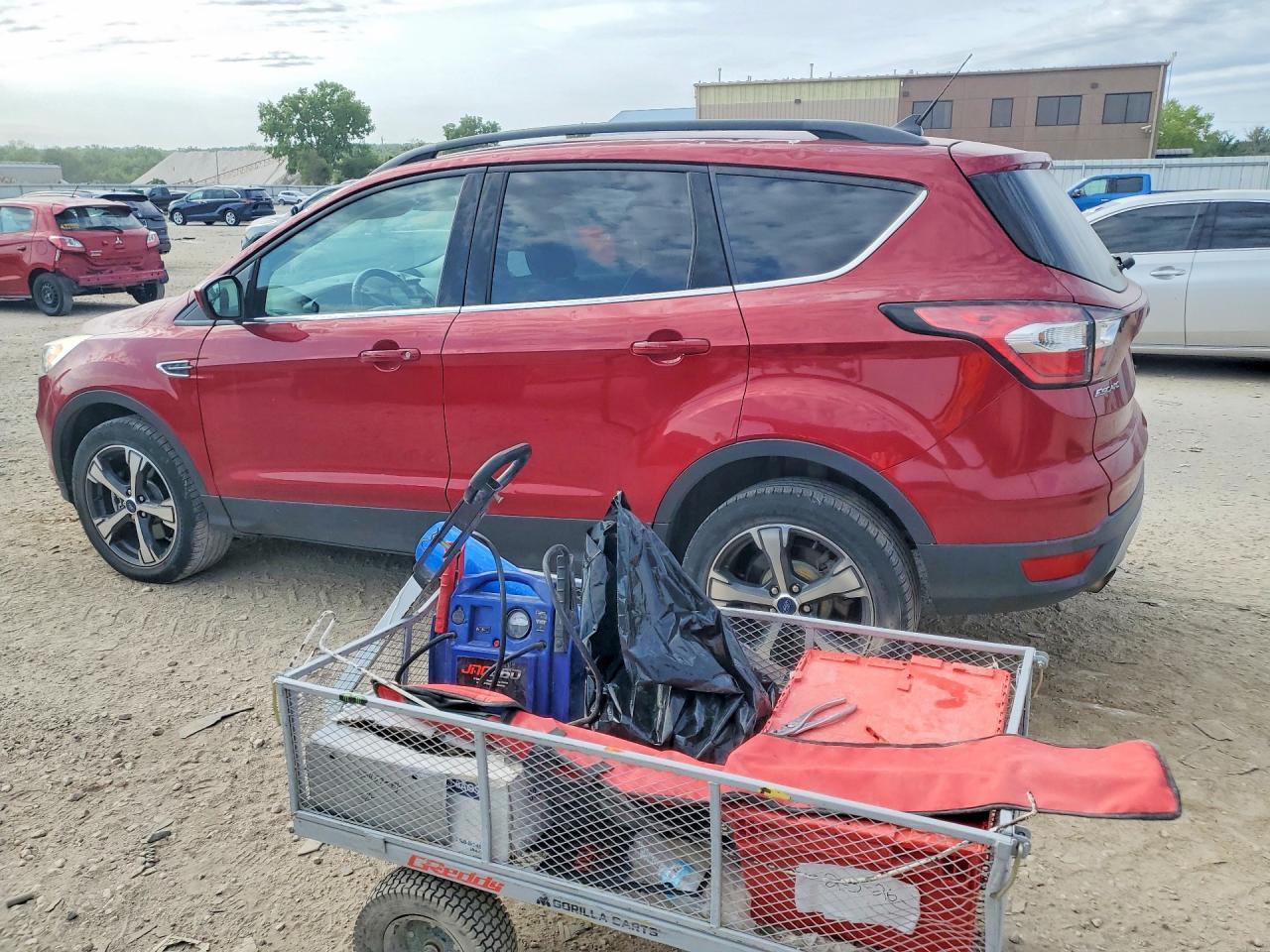 2018 Ford Escape Sel - Image 2