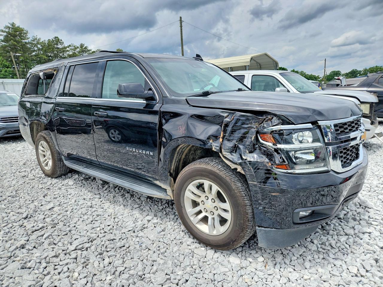 2019 Chevrolet Suburban K1500 Lt - Image 4