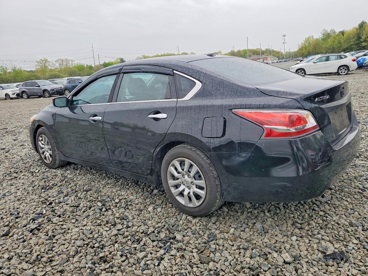 2015 Nissan Altima 2.5 S - Image 2
