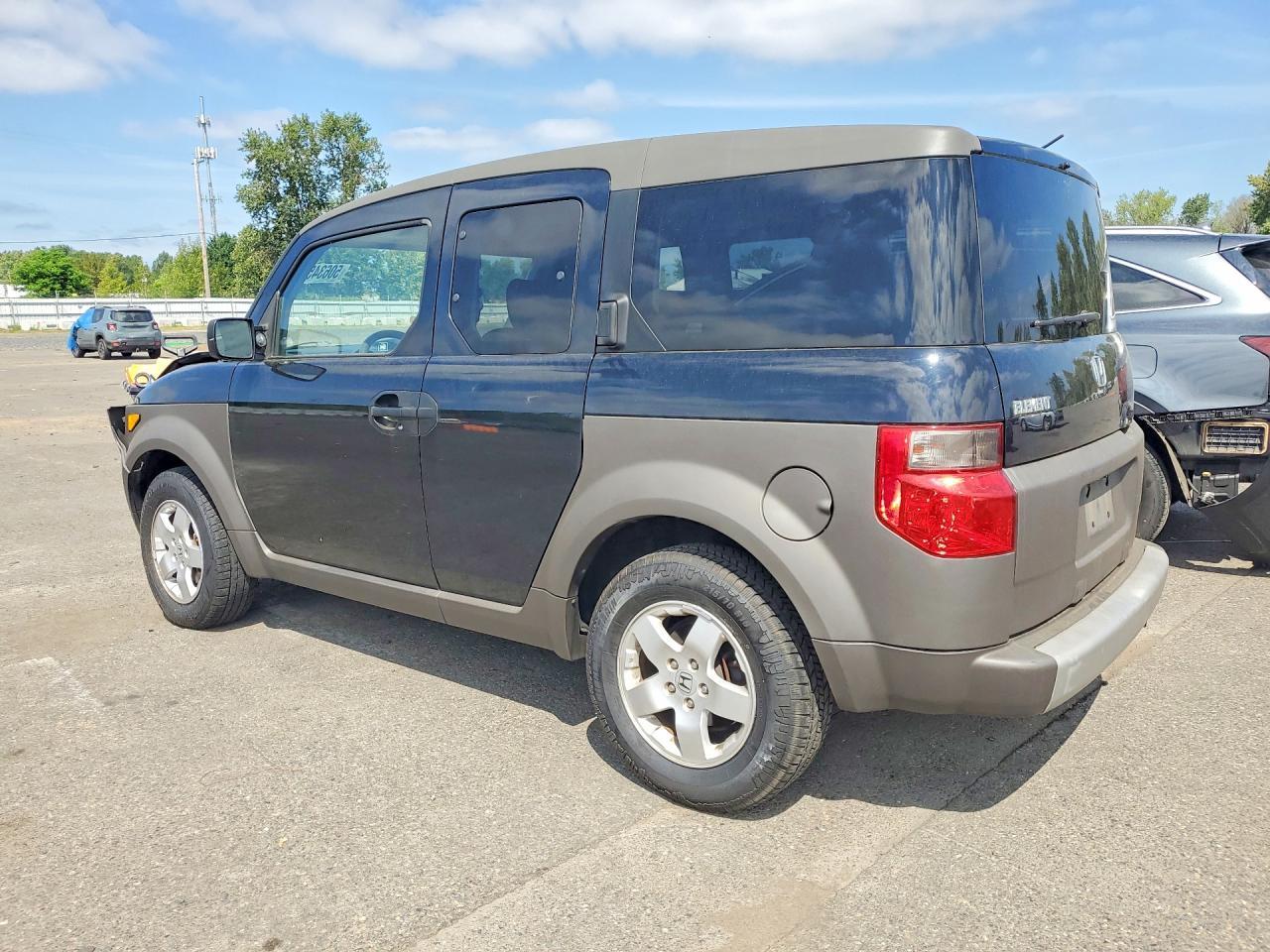 2003 Honda Element Ex - Image 2