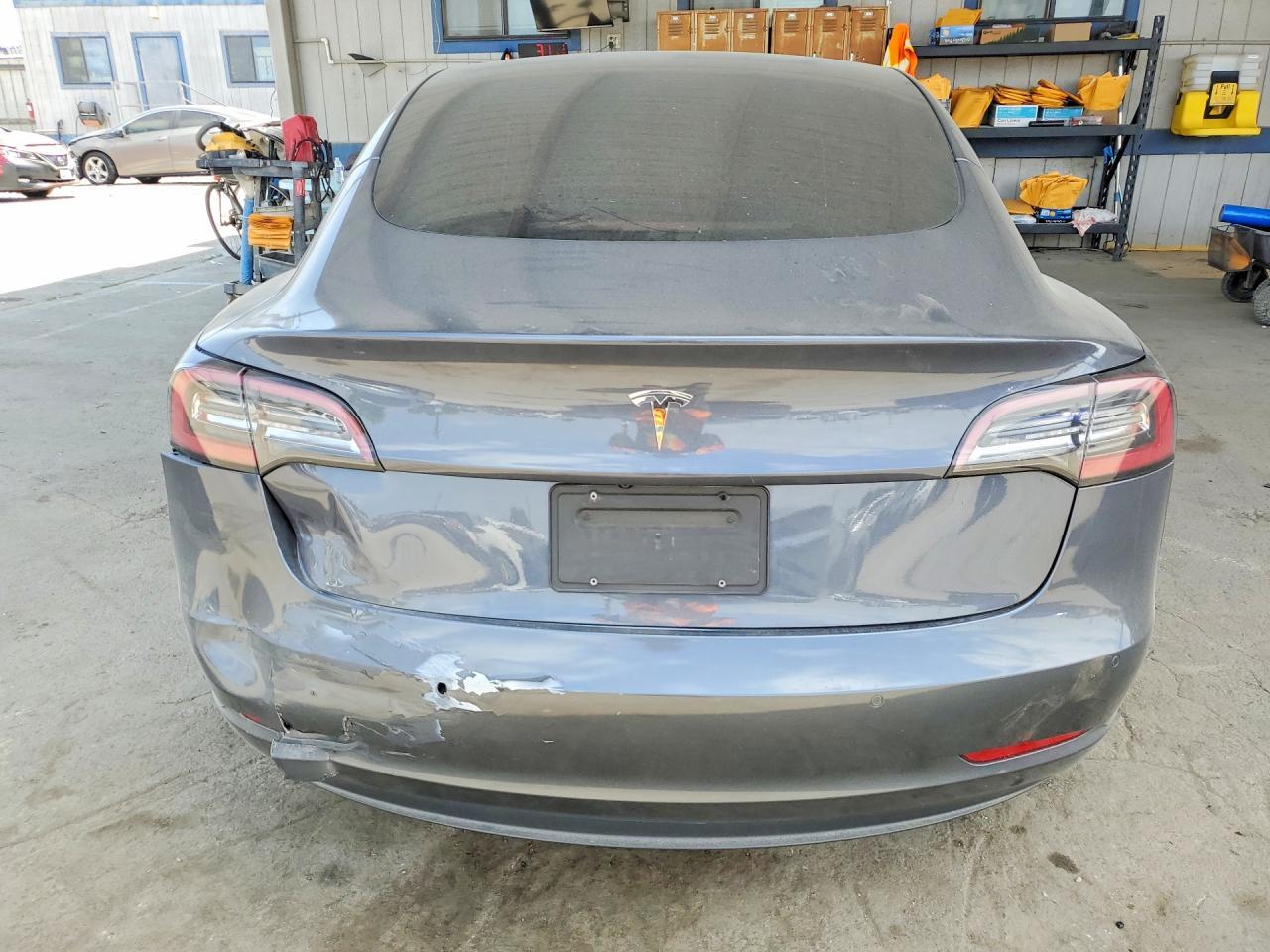 2022 Tesla Model 3 - Image 6
