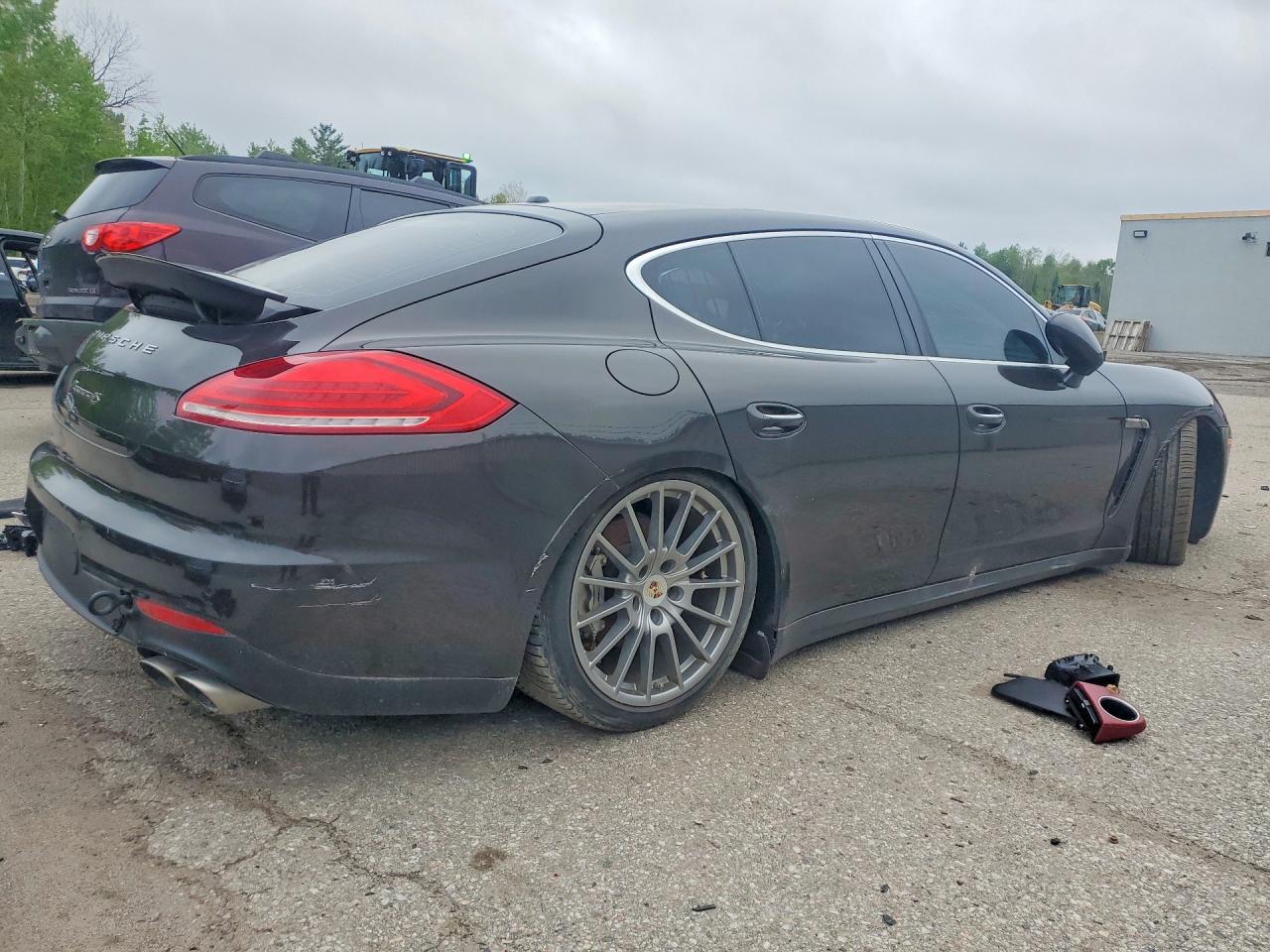 2014 Porsche Panamera S - Image 3