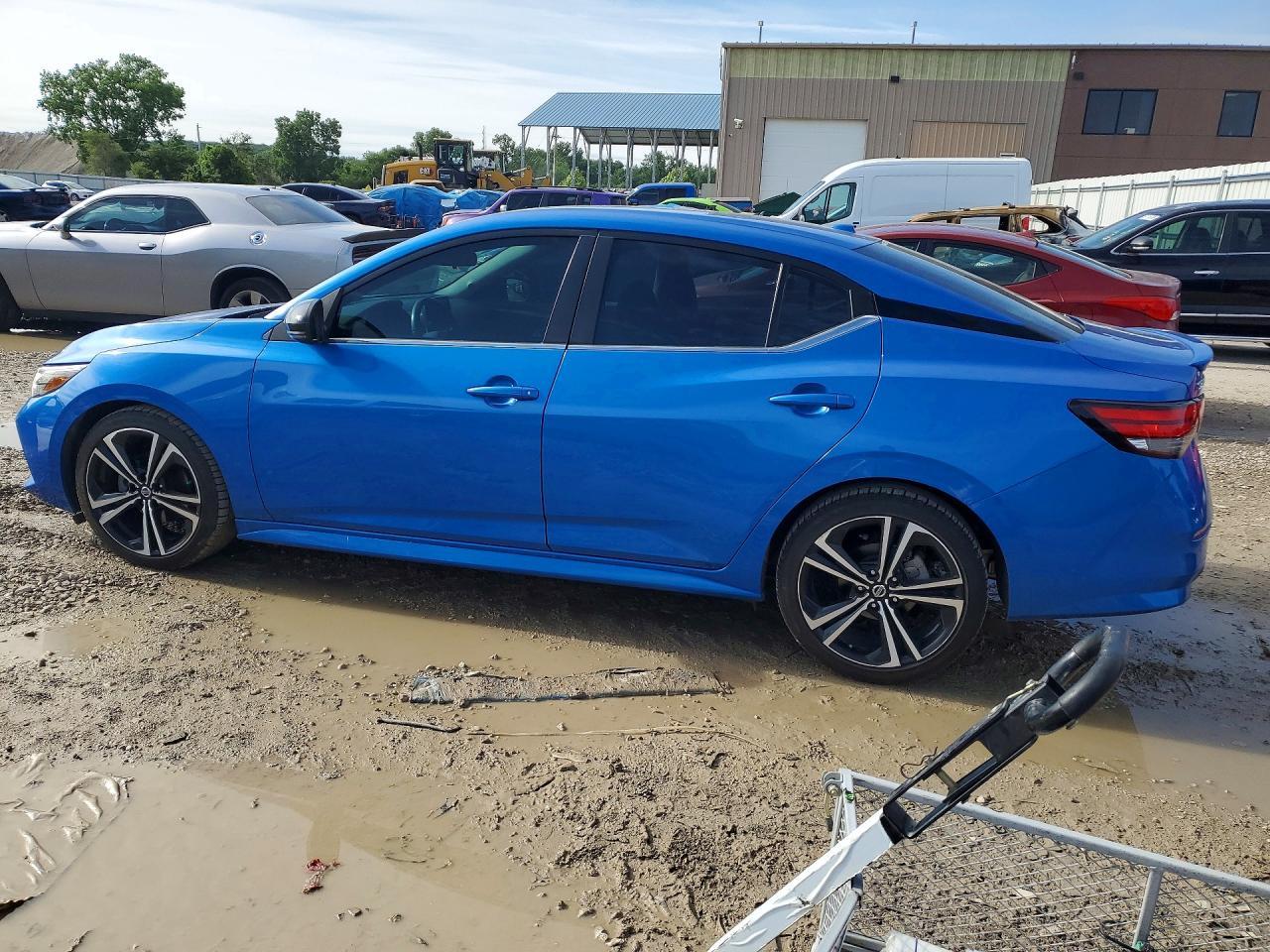 2021 Nissan Sentra - Фото 2