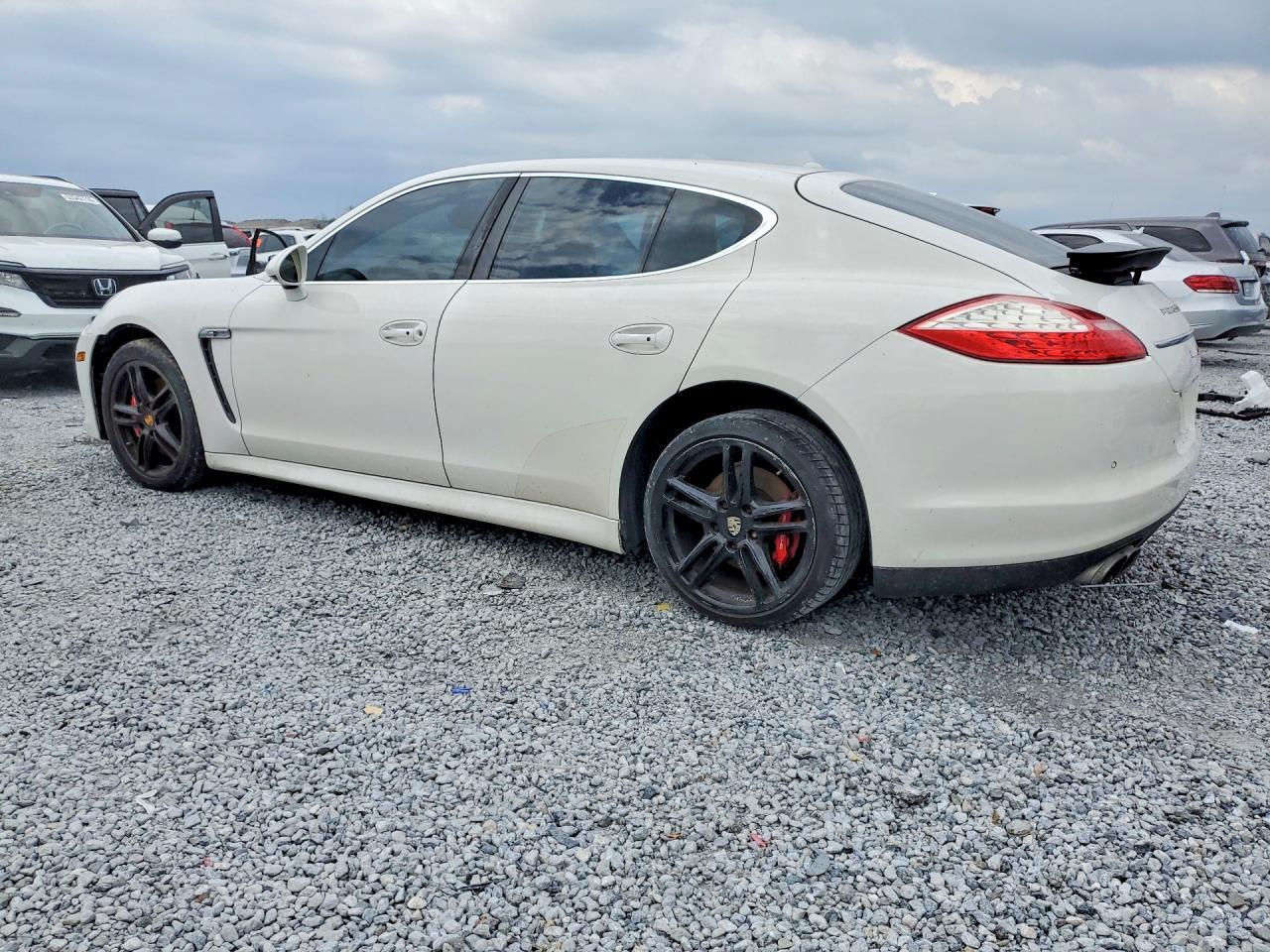 2010 Porsche Panamera S - Image 2