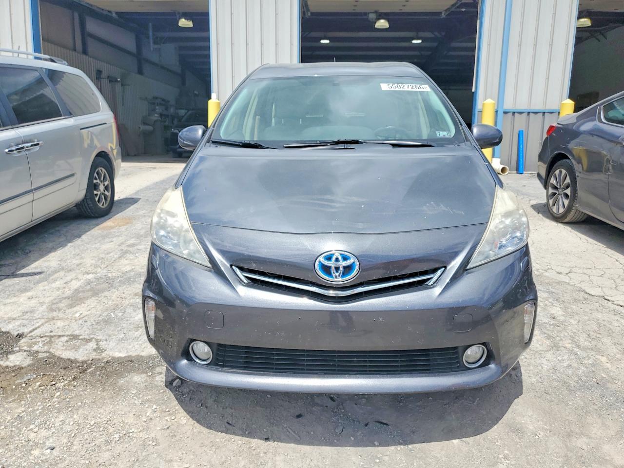 2013 Toyota Prius V - Фото 5