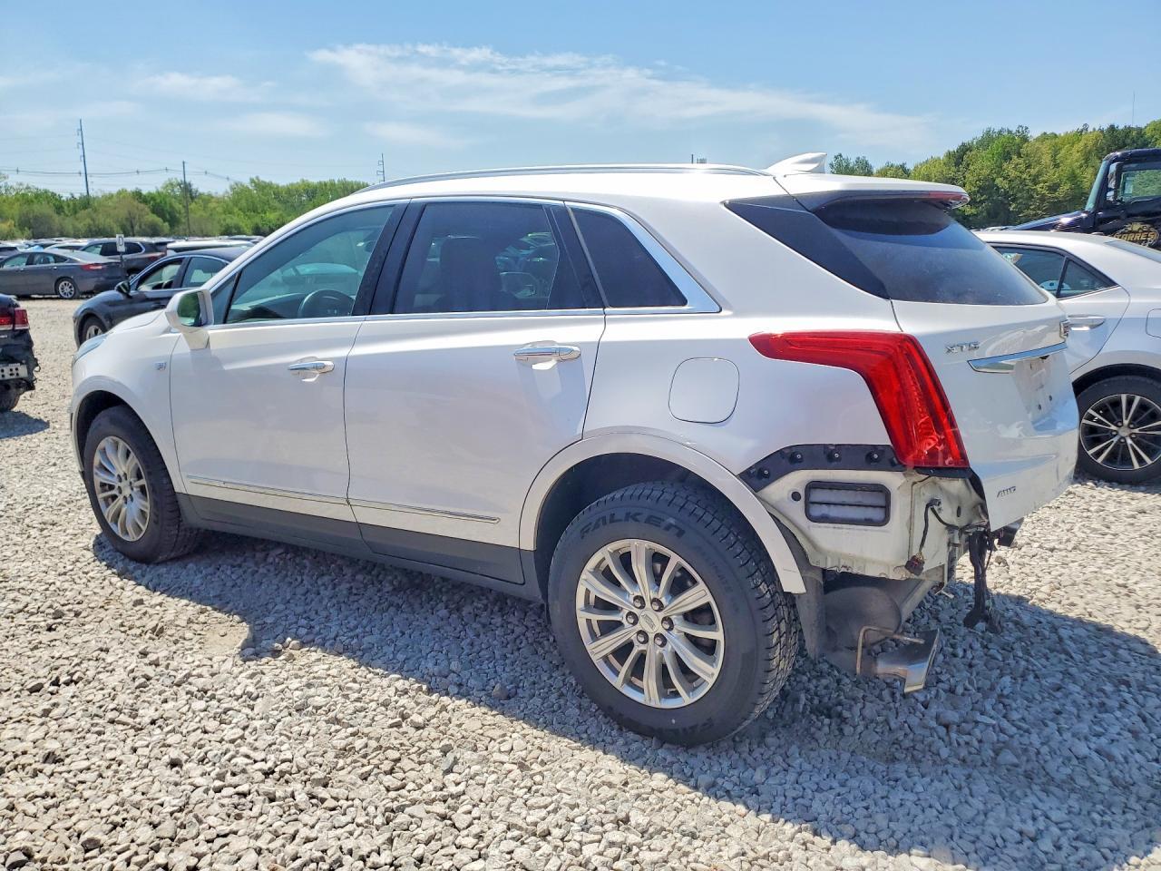 2019 Cadillac Xt5 - Image 2