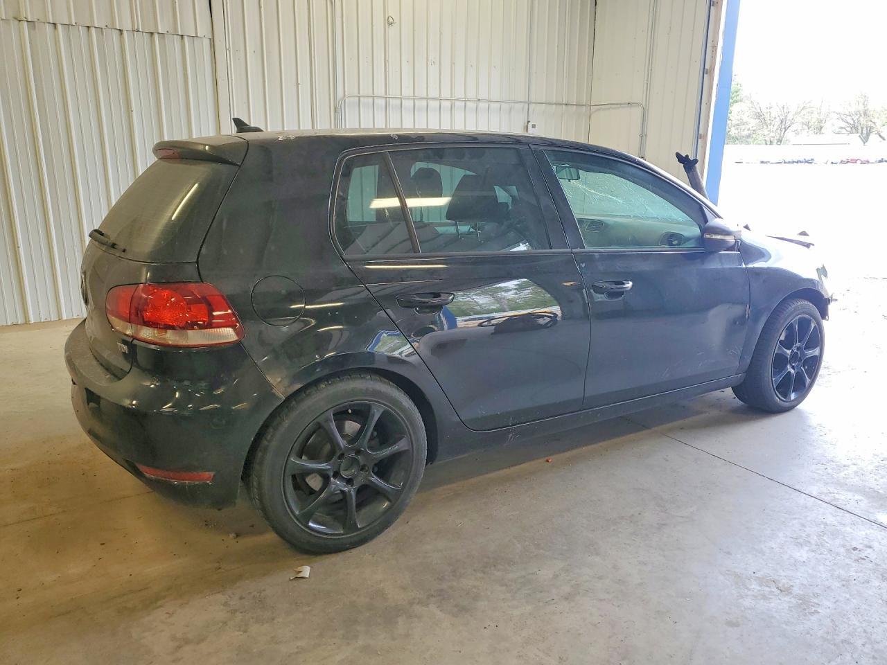 2013 Volkswagen Golf - Фото 3
