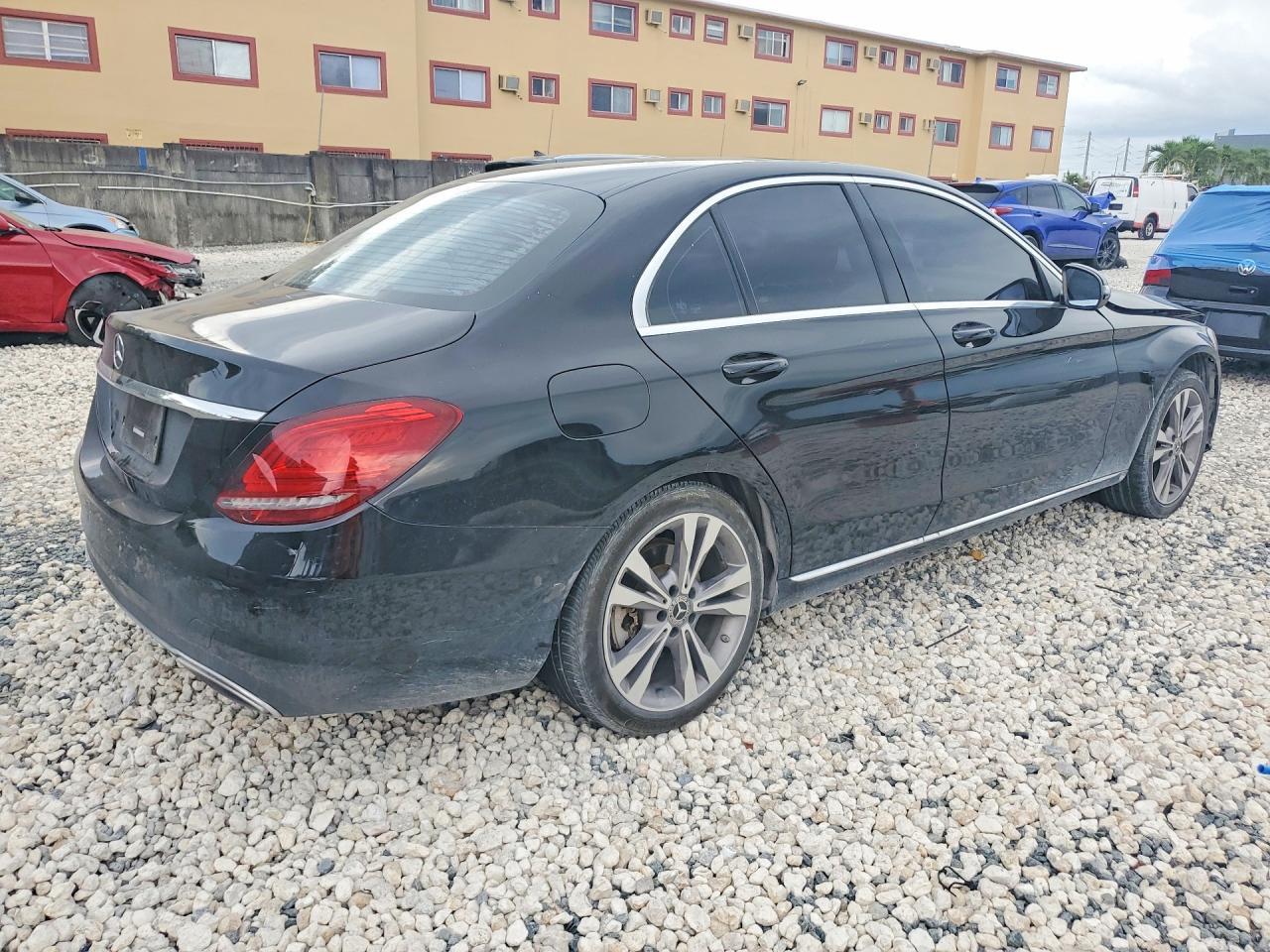 2019 Mercedes-Benz C 300 - Image 3