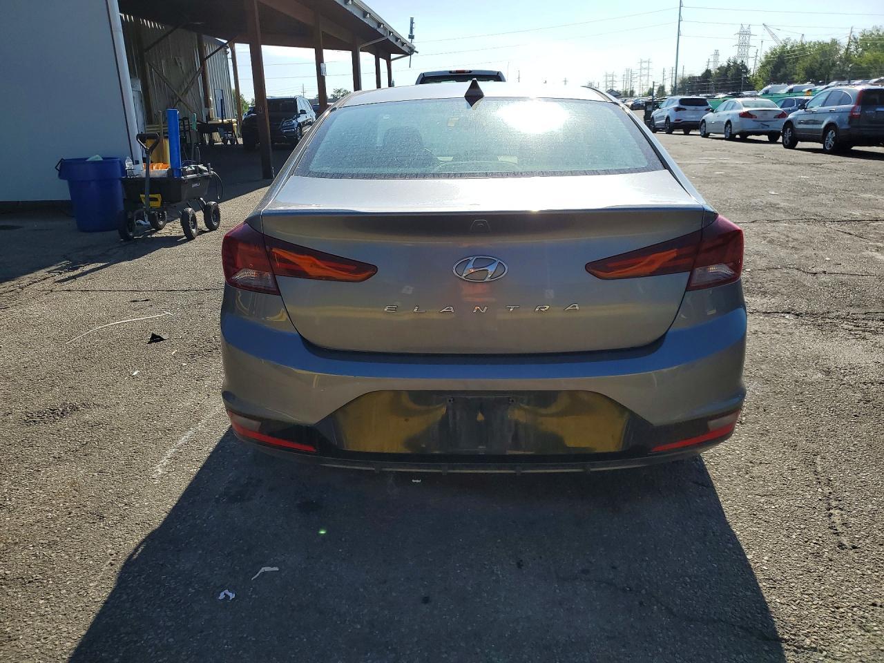 2019 Hyundai Elantra Sel - Image 6