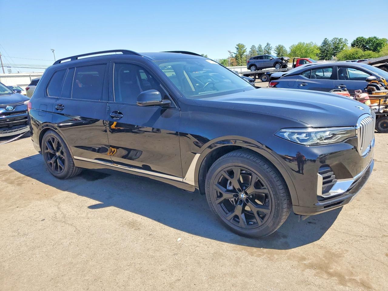 2021 BMW X7 xDrive40I - Фото 4