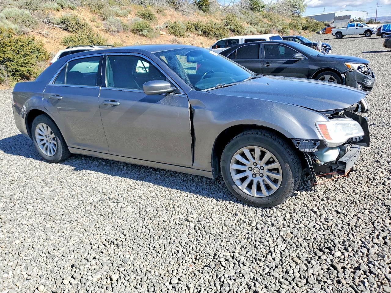2011 Chrysler 300 - Image 4