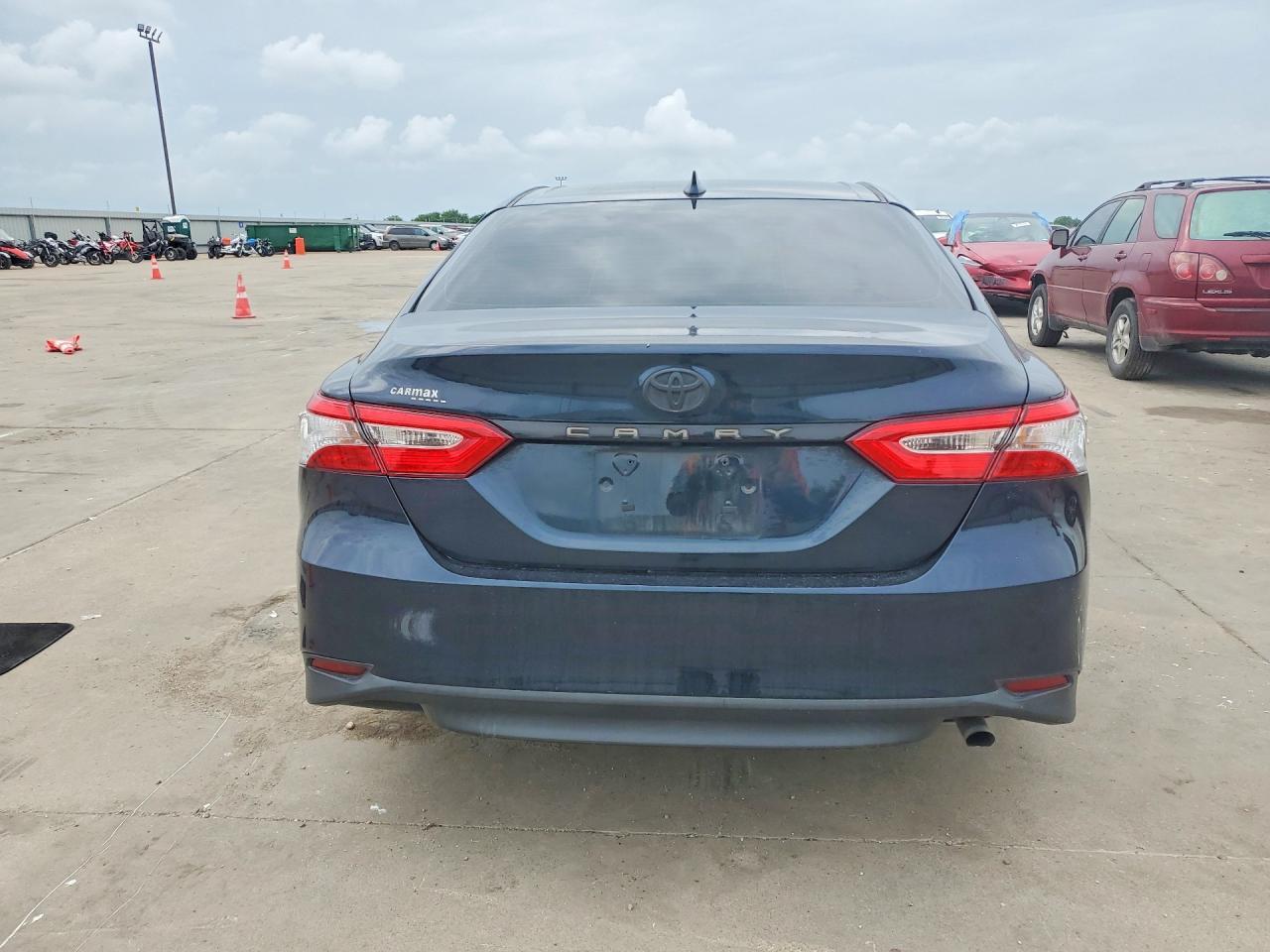 2020 Toyota Camry Le - Image 6