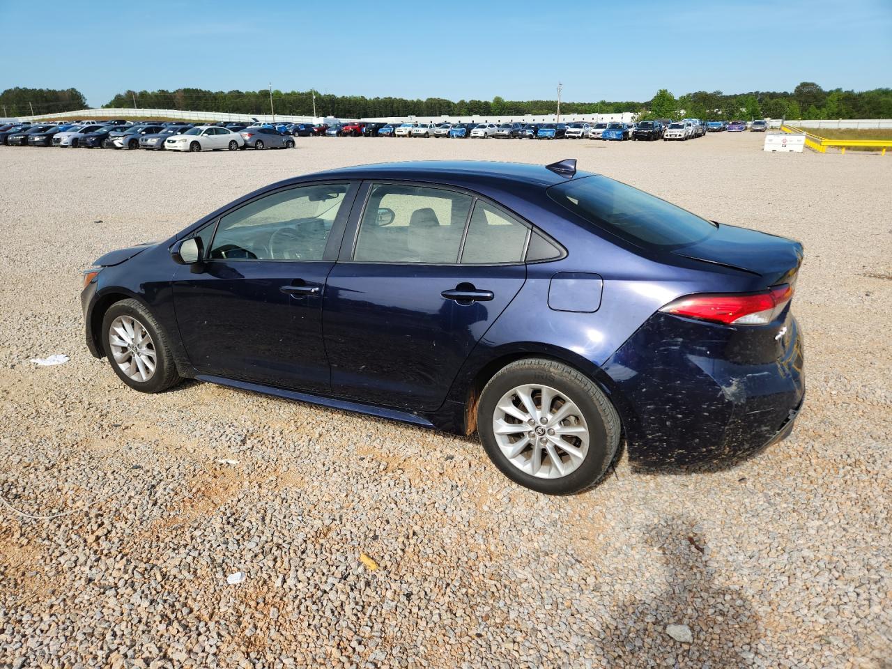 2022 Toyota Corolla Le - Image 2