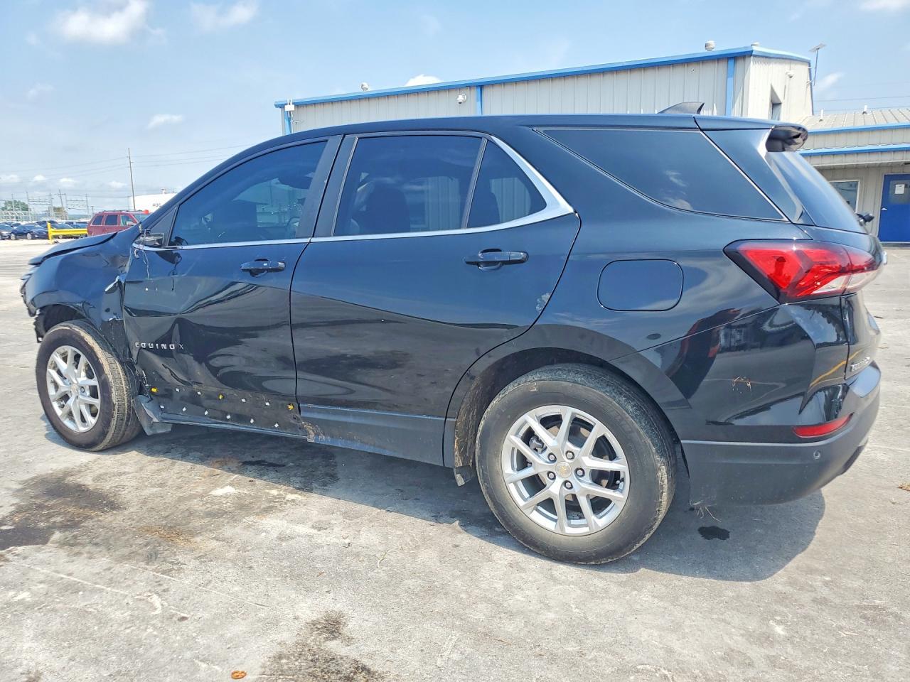 2022 Chevrolet Equinox Lt - Фото 2