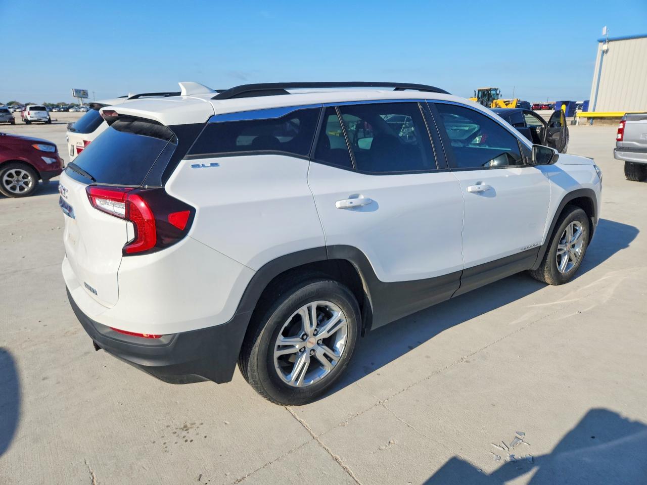 2024 GMC Terrain - Фото 3