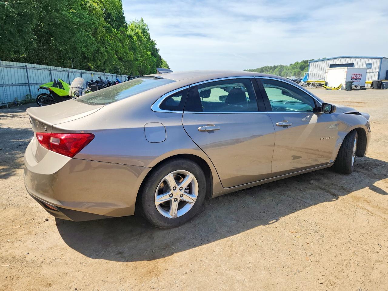 2023 Chevrolet Malibu Lt - Фото 3