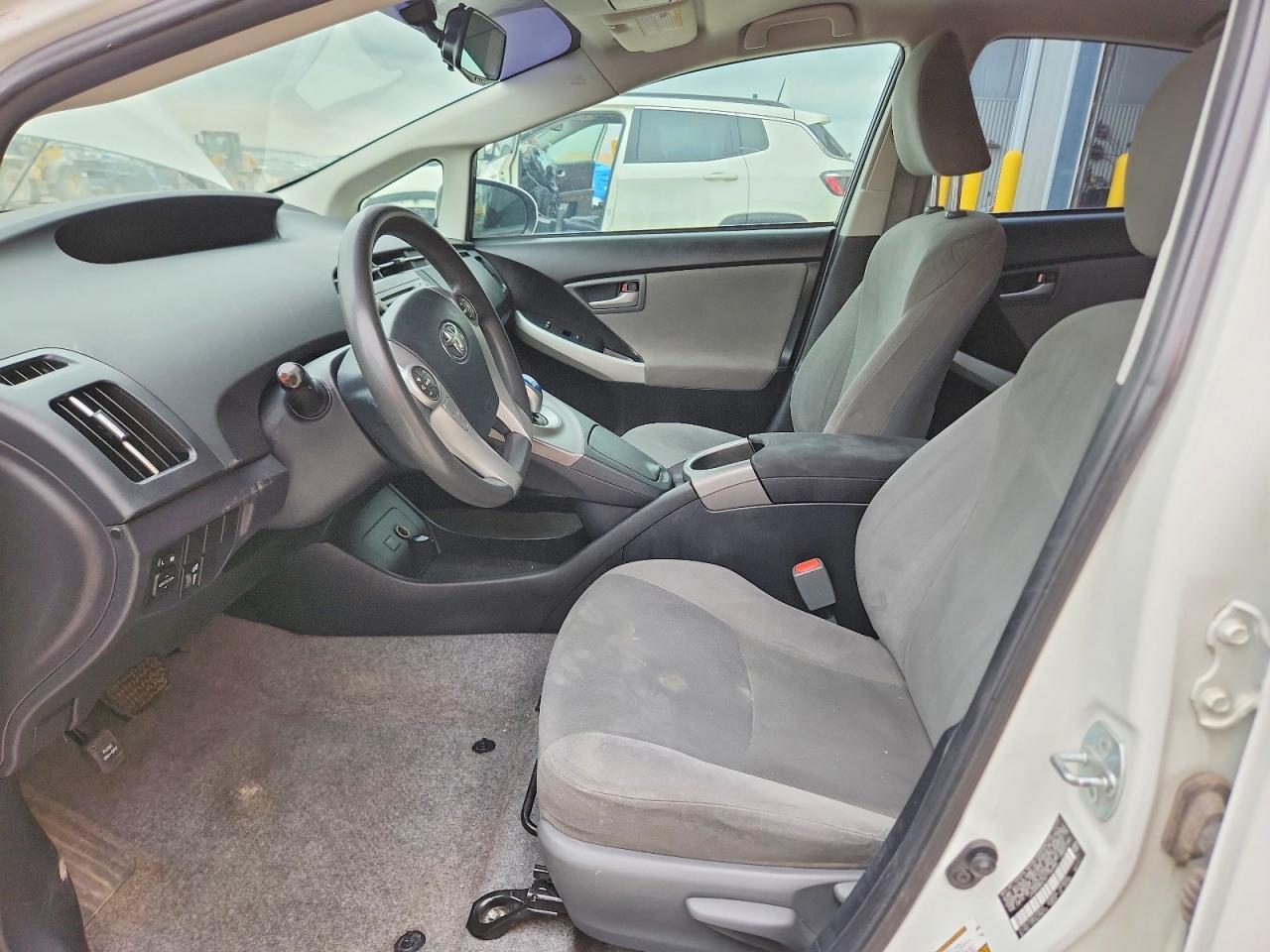 2014 Toyota Prius Two - Image 7