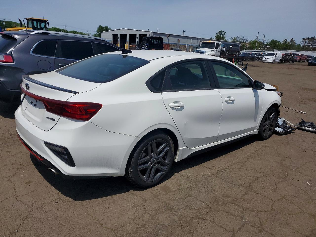 2020 Kia Forte Gt Line - Фото 3
