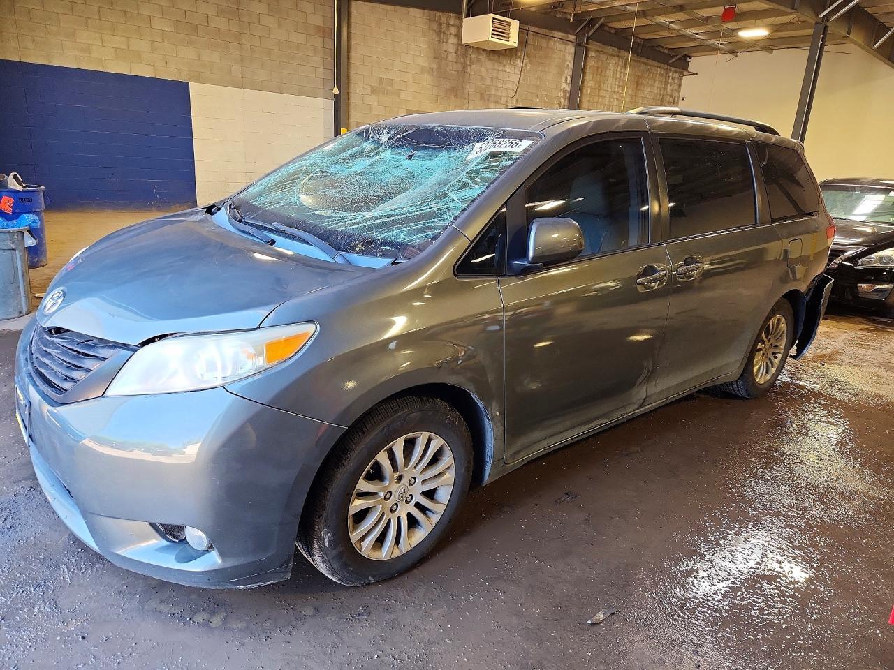 2011 Toyota Sienna Xle 8-Passenger