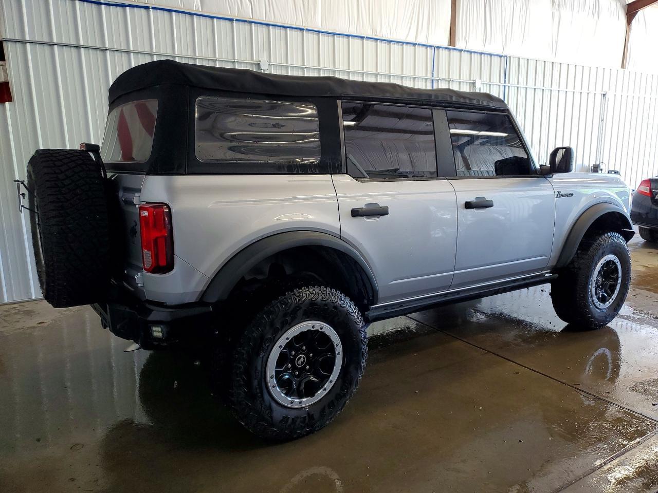 2022 Ford Bronco Base - Фото 3