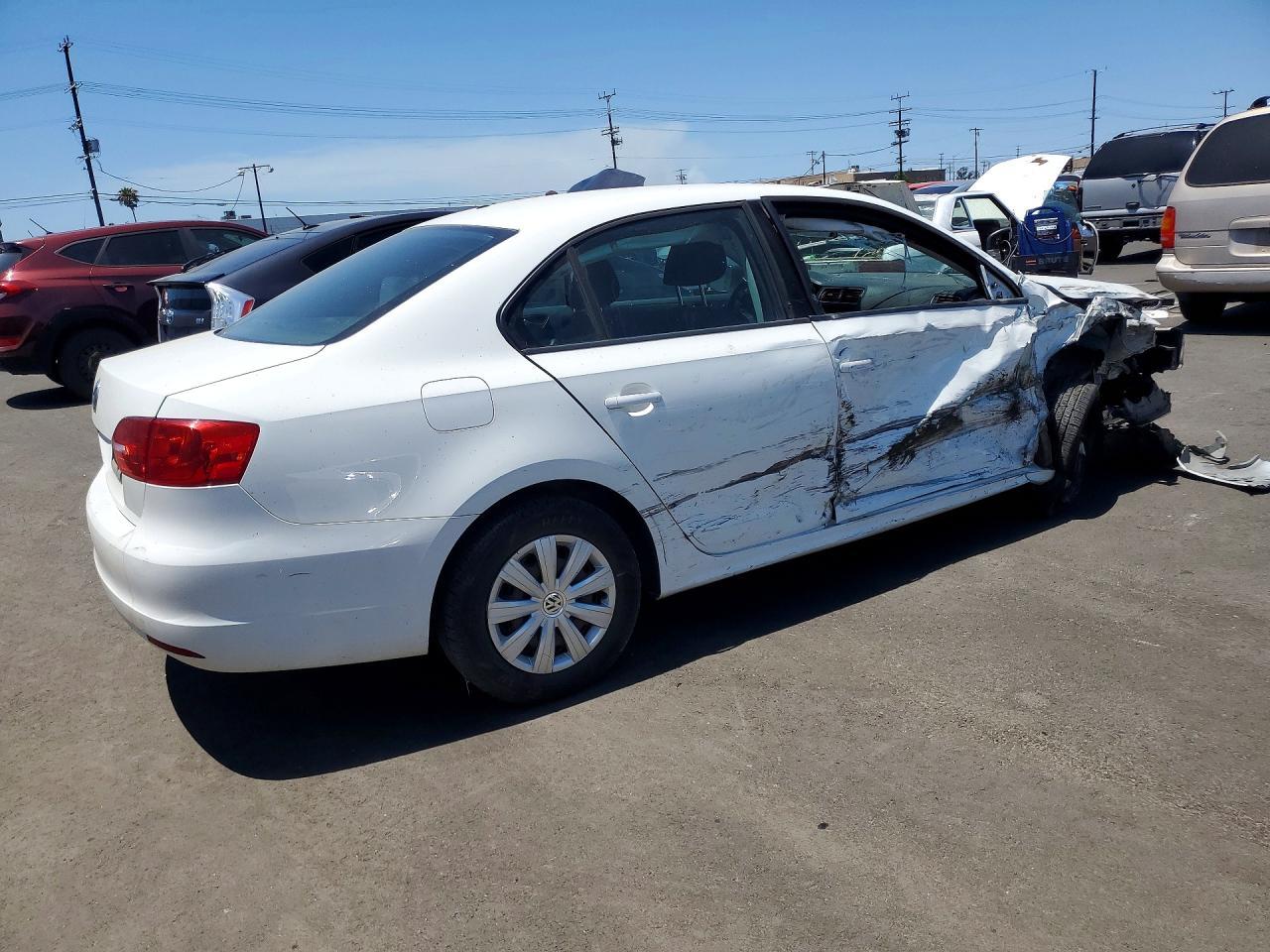 2011 Volkswagen Jetta Base - Фото 3