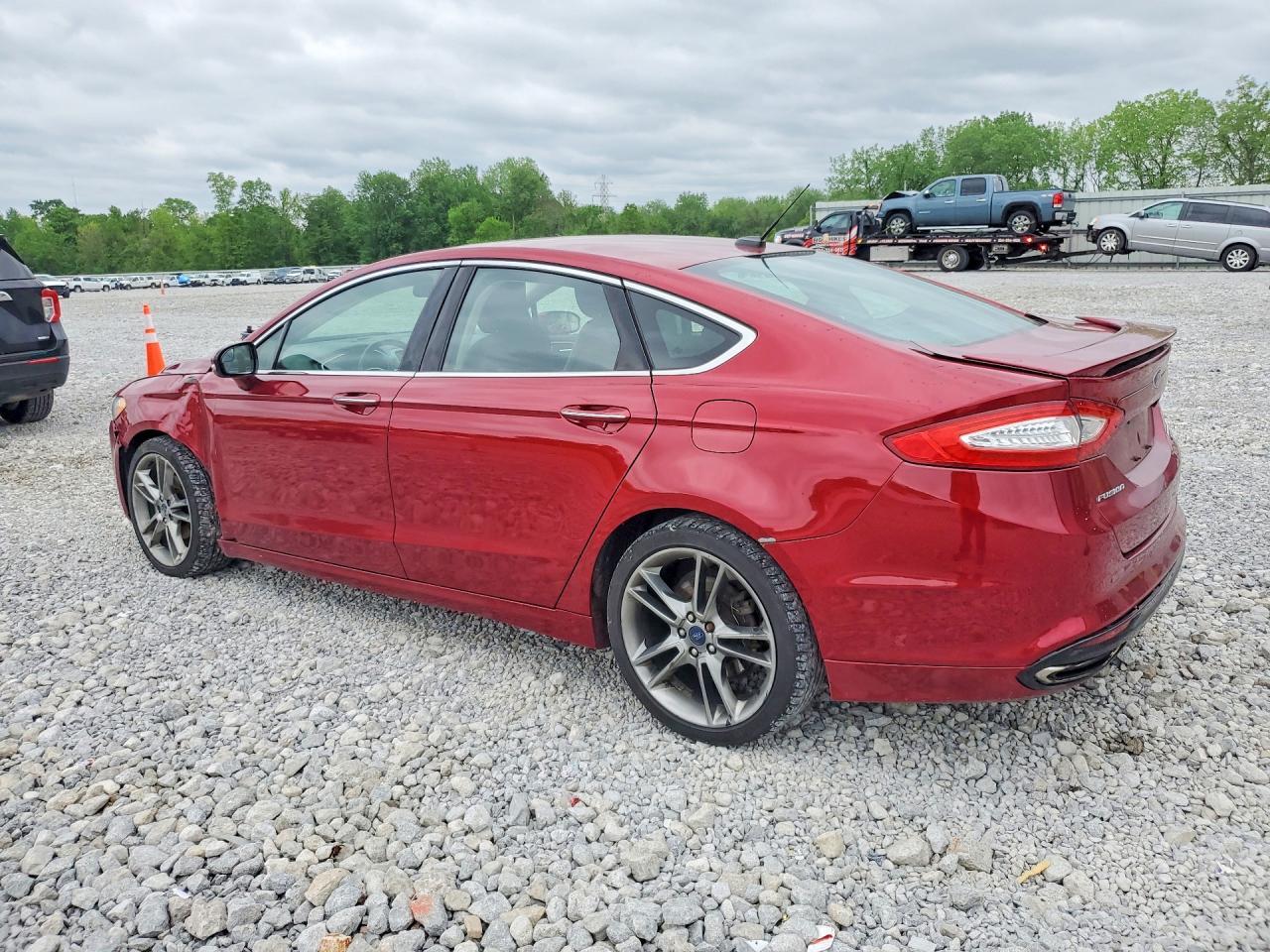 2016 Ford Fusion Titanium - Фото 2