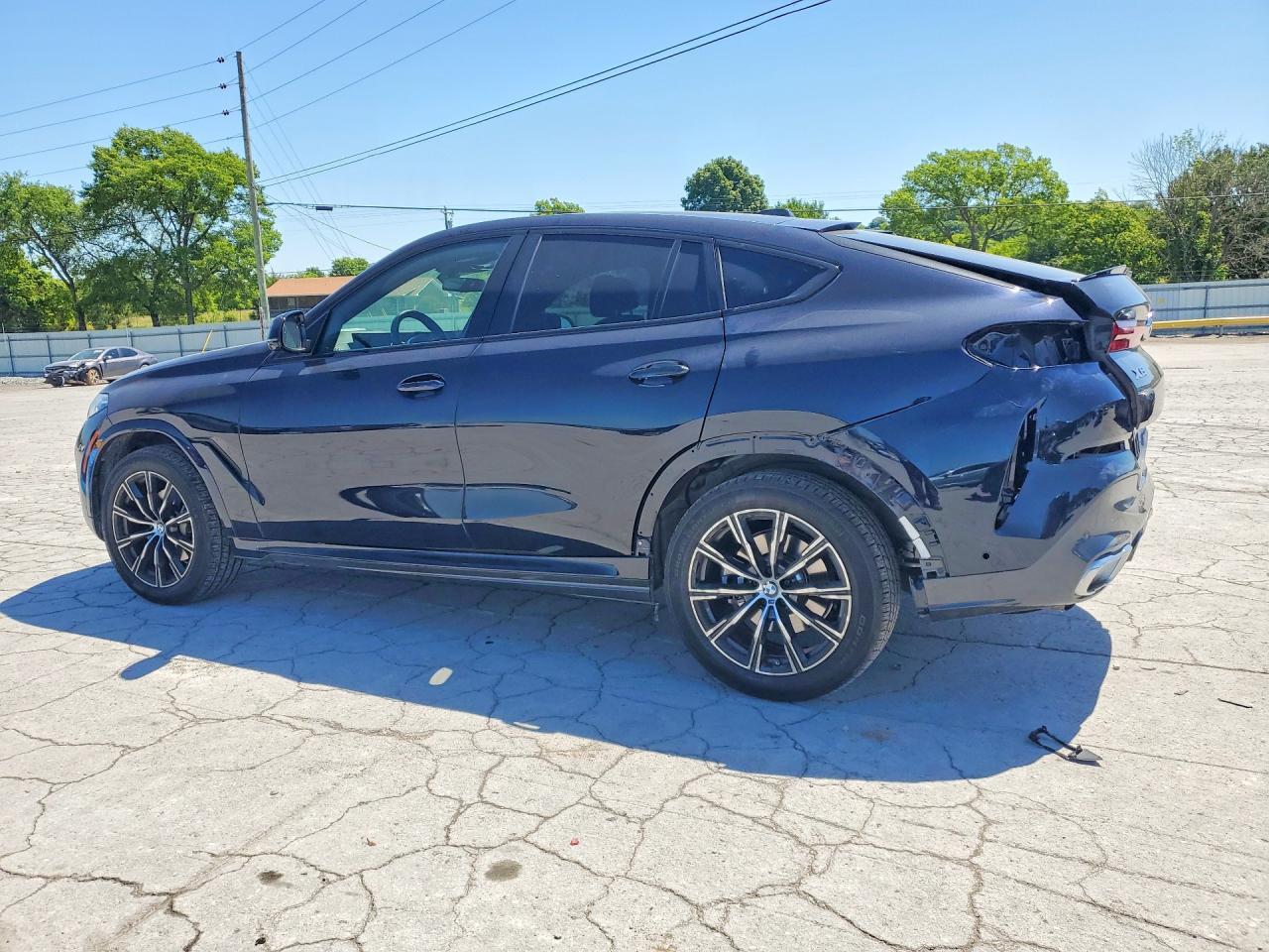 2026 BMW X6 xDrive40I - Фото 2