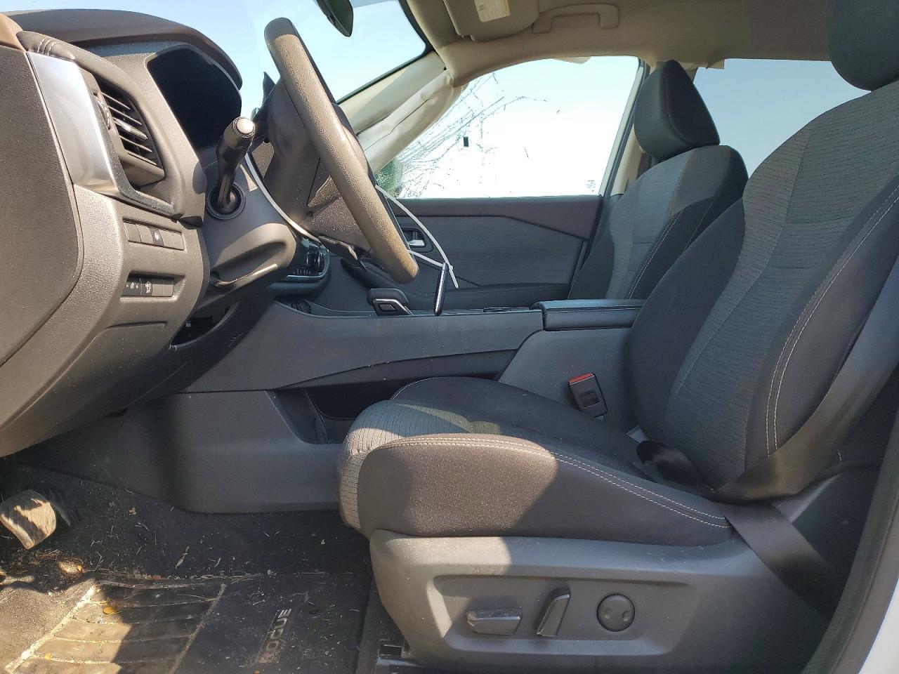 2023 Nissan Rogue Sv - Image 7