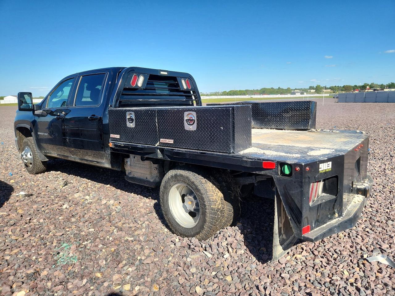 2025 Chevy Silverado K3500 - Image 2