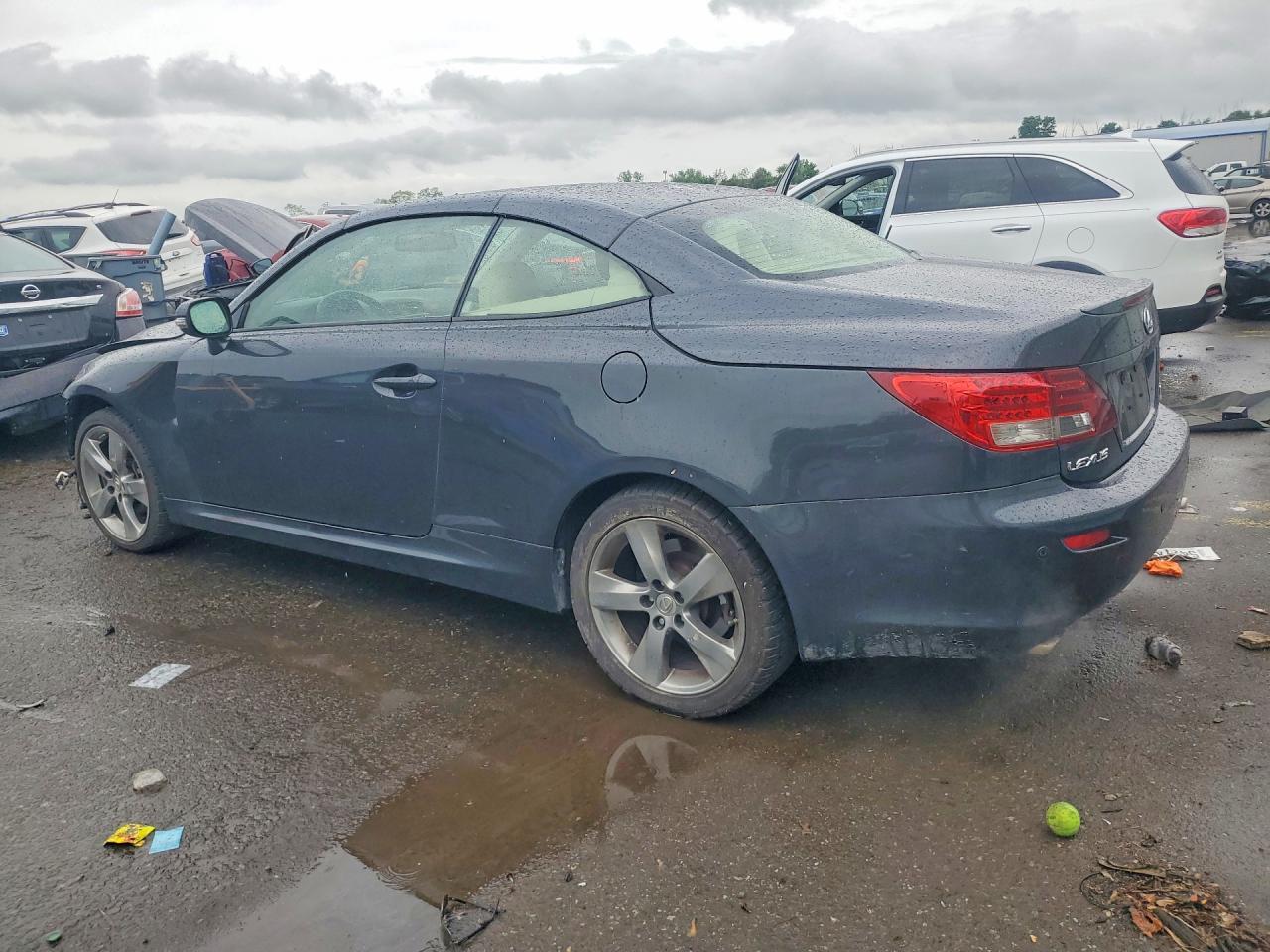 2010 Lexus Is 250 - Image 2