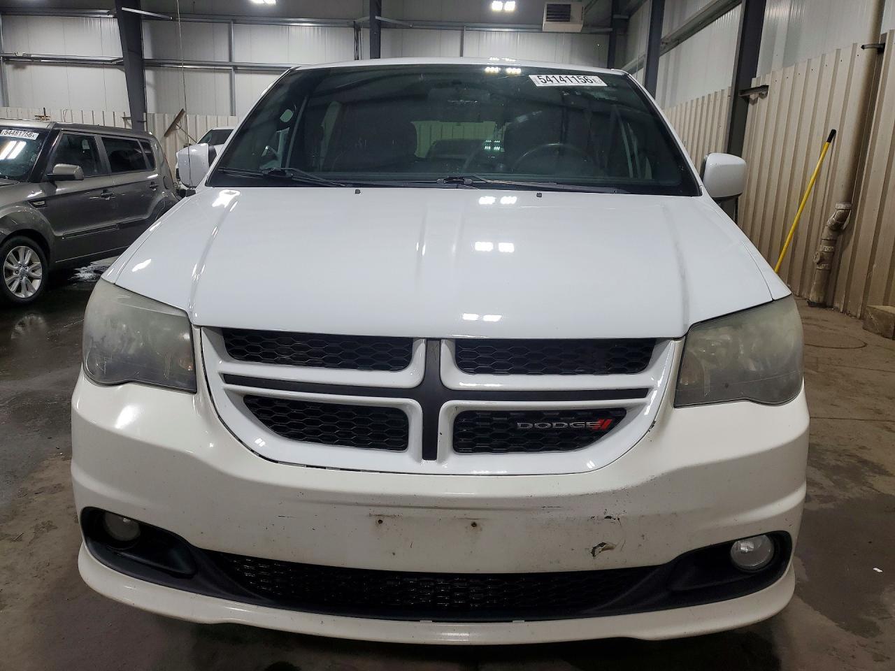 2014 Dodge Grand Caravan R - Image 5